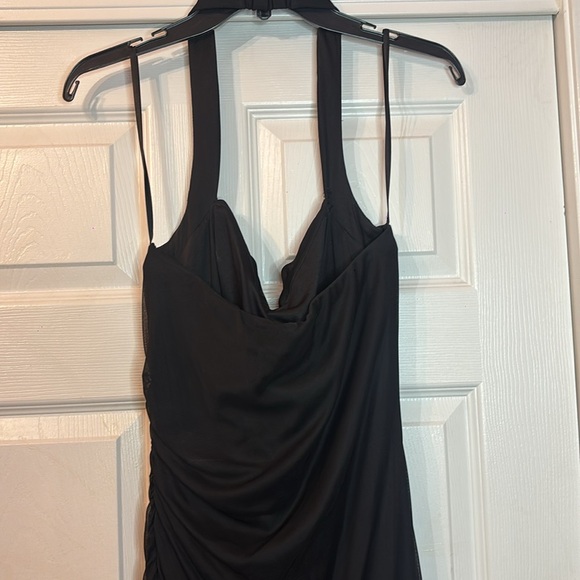 City Triangles Black and White Side Slit Halter Dress Size 13 - Picture 6 of 8